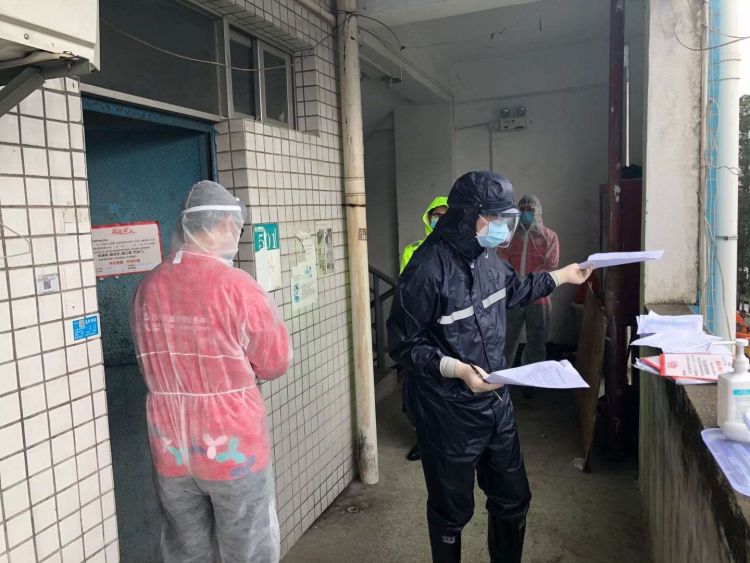 已接600多个电话，步涌社区防疫心理咨询热线变身“万能热线”