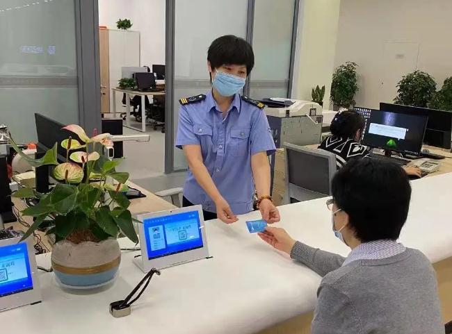 我们的节日·国庆节 | 日照交通能源发展集团 节日坚守，大干快上，是我们最好的爱国方式
